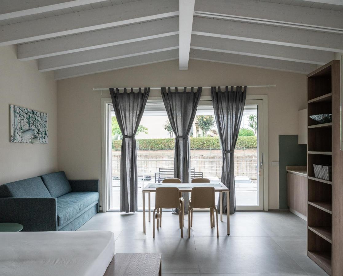 A Casa Di Sabina Hotell Desenzano del Garda Eksteriør bilde