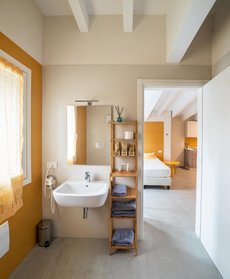 A Casa Di Sabina Hotell Desenzano del Garda Eksteriør bilde